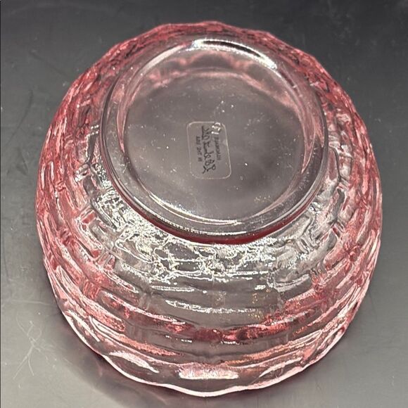 Large Pink LE Smith Glass Bunny on nest - Picture 7 of 8